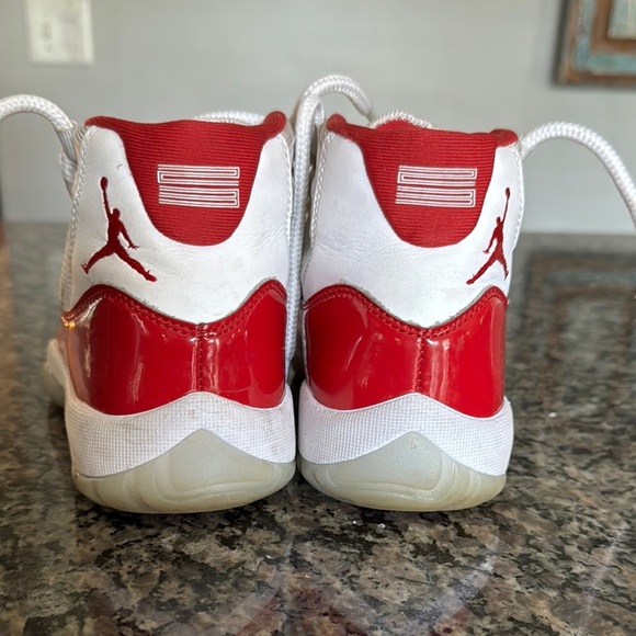 Jordan retro 11 Cherry Red and White Sneakers Y4.5 or W6.5 - Picture 2 of 15